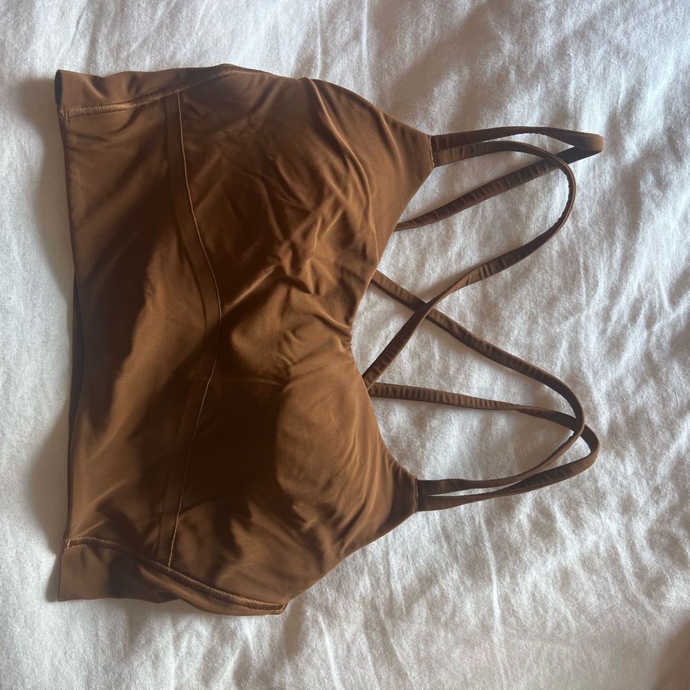 LuLulemon like a cloud longline sports bra